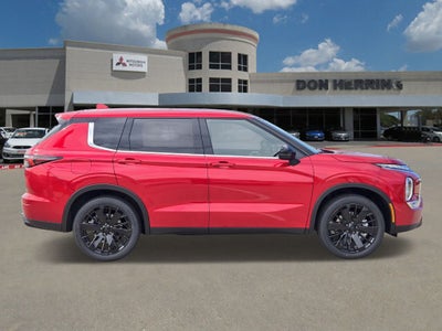 2026 Mitsubishi Outlander LE