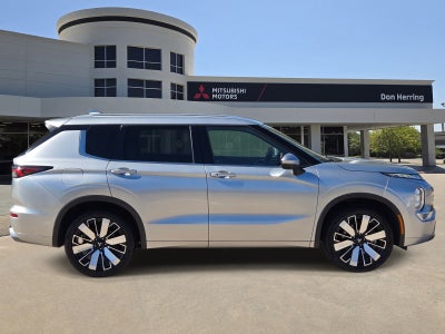 2025 Mitsubishi Outlander SEL