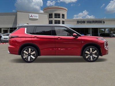 2025 Mitsubishi Outlander SEL