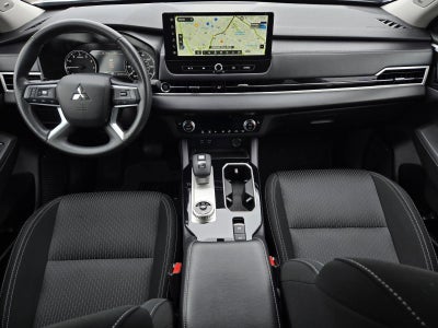 2025 Mitsubishi Outlander ES