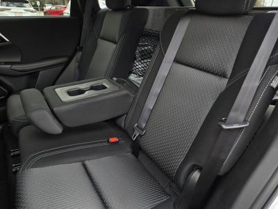 2026 Mitsubishi Outlander ES