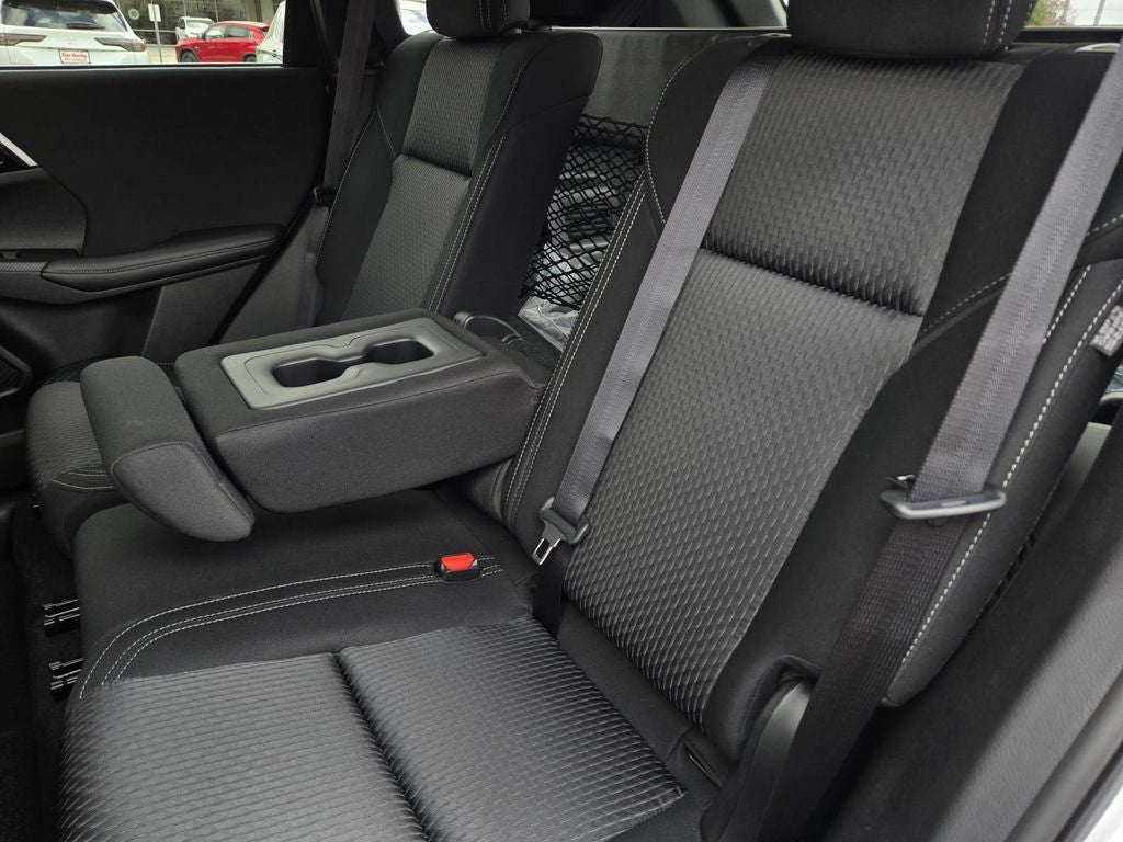 2026 Mitsubishi Outlander ES