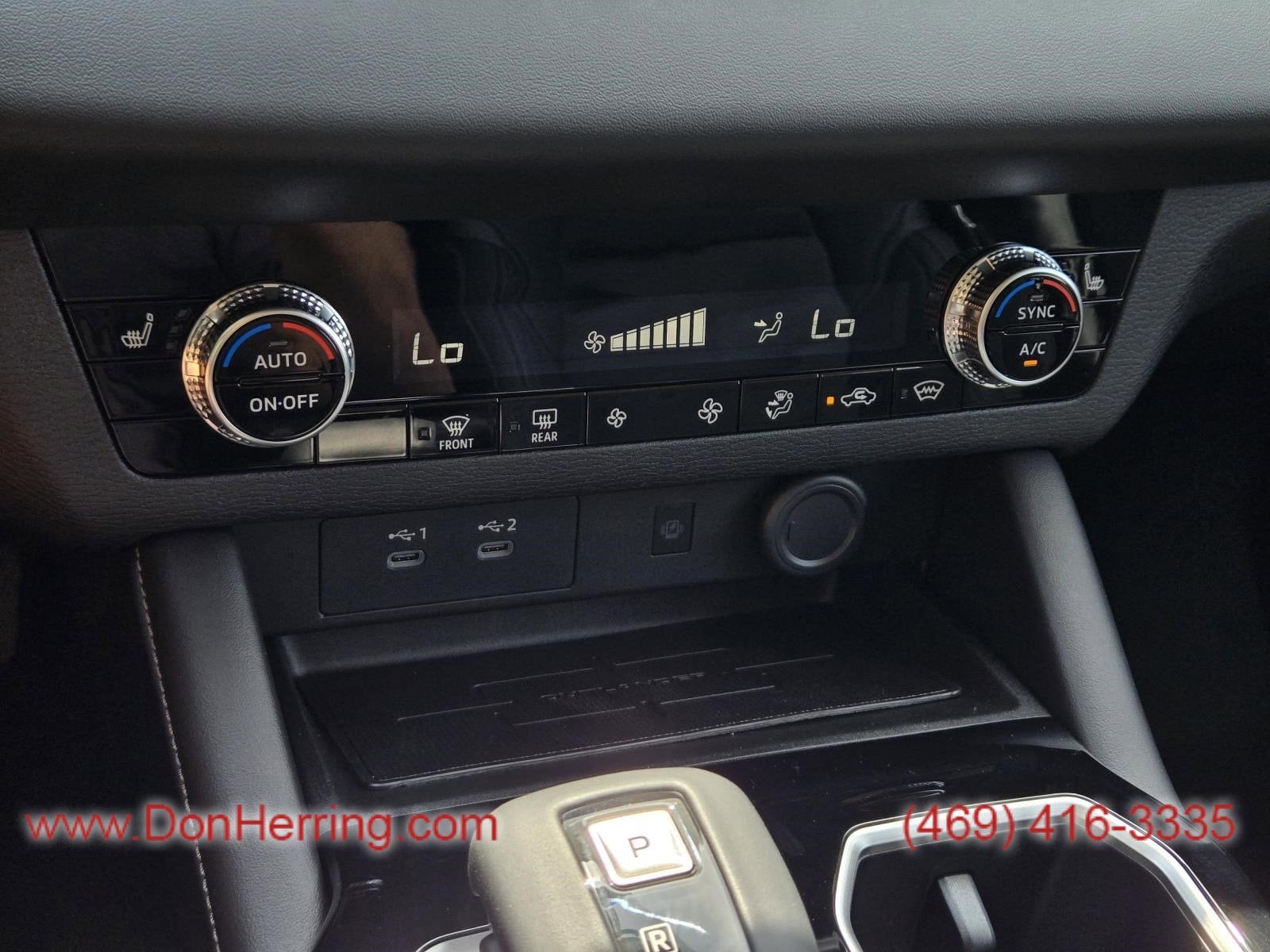 2025 Mitsubishi Outlander SE AWC