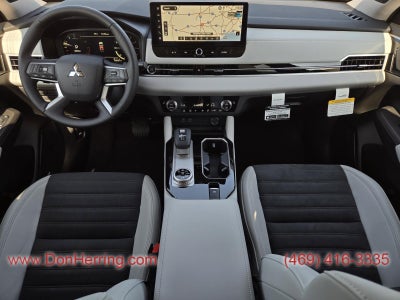 2025 Mitsubishi Outlander SE AWC