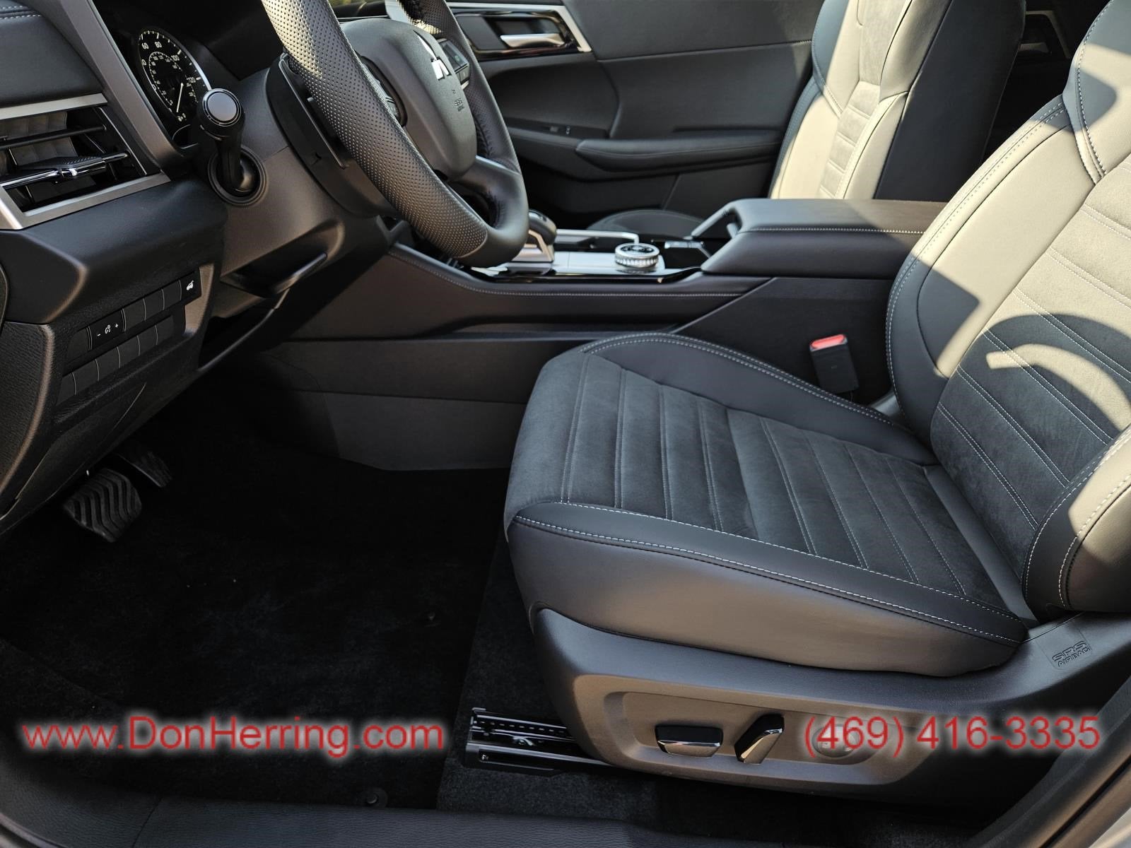 2025 Mitsubishi Outlander SE AWC