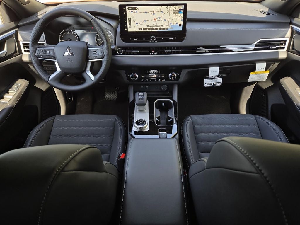 2026 Mitsubishi Outlander LE