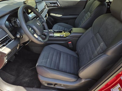 2026 Mitsubishi Outlander LE