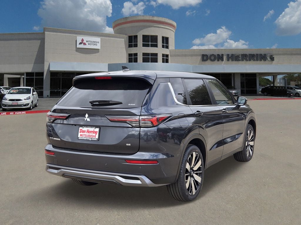 2026 Mitsubishi Outlander SE