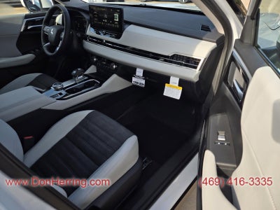 2026 Mitsubishi Outlander SE AWC