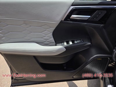 2025 Mitsubishi Outlander PLAT EDIT AWC