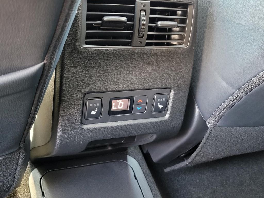 2025 Mitsubishi Outlander PHEV SEL