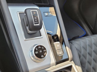 2025 Mitsubishi Outlander PHEV SEL