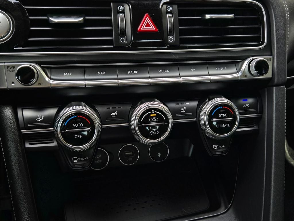 2022 Genesis G70 2.0T