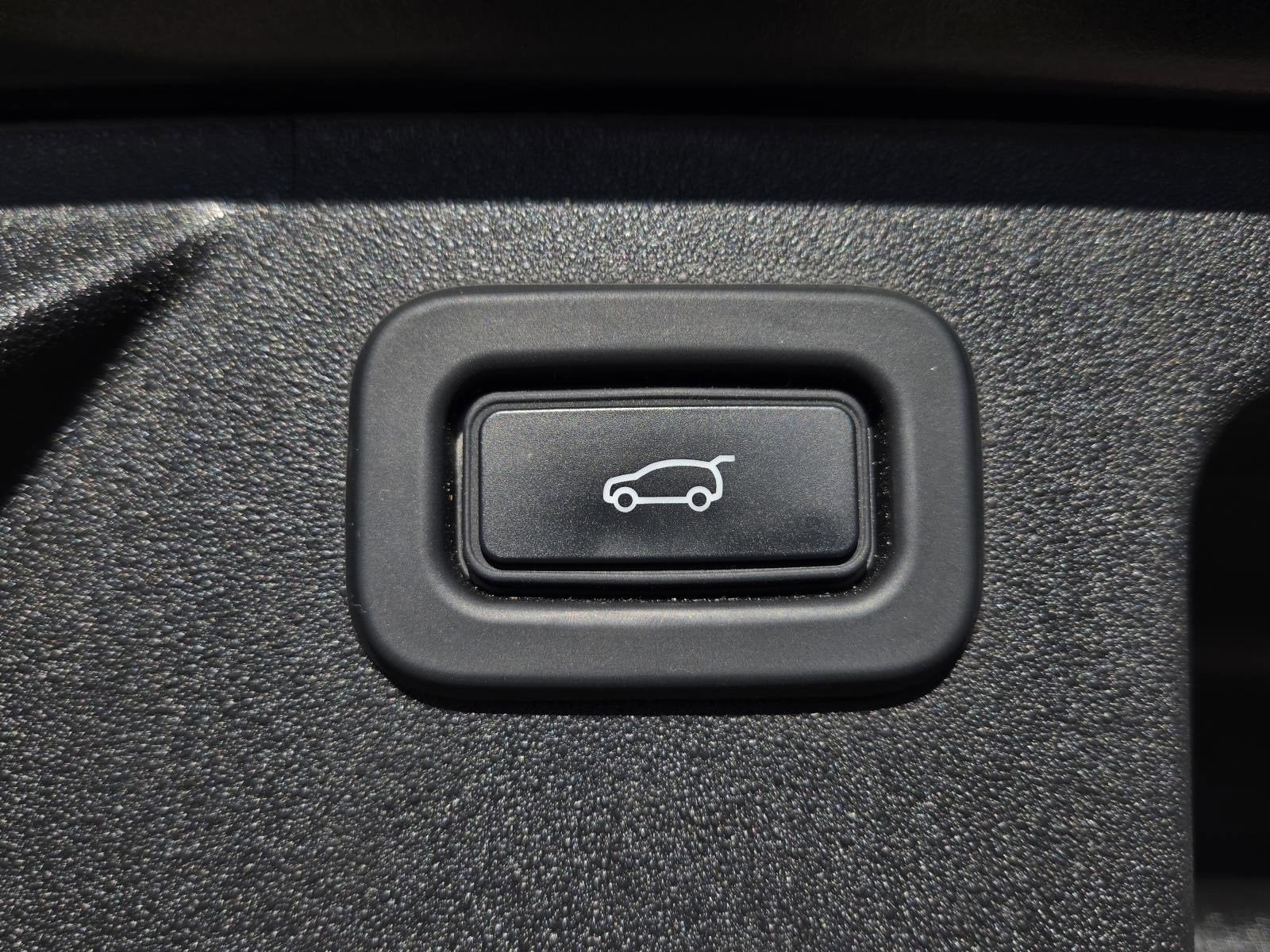 2022 Land Rover Discovery Sport S