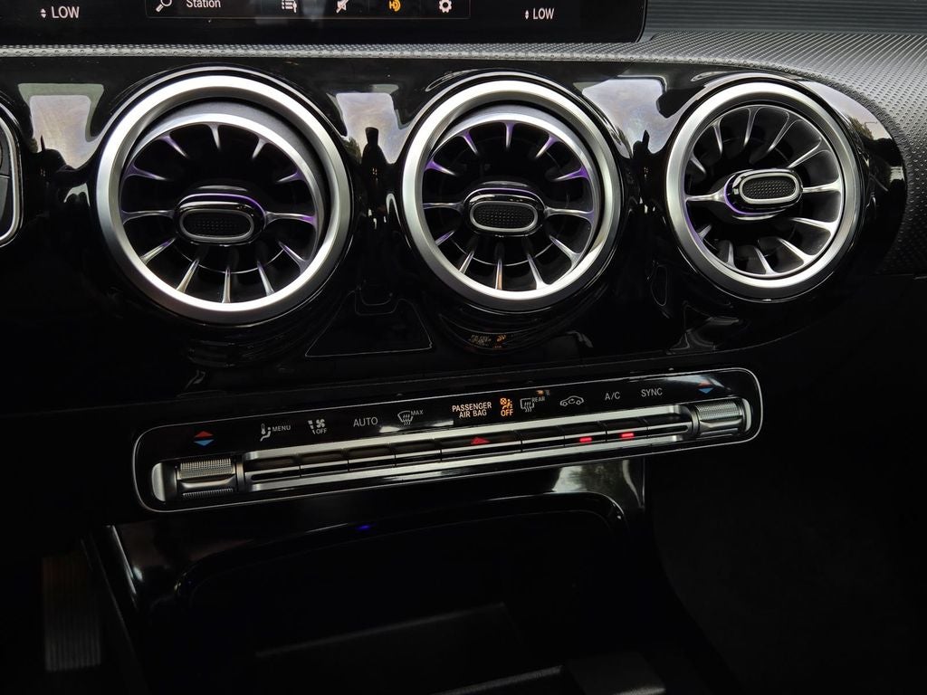 2022 Mercedes-Benz A-Class A220