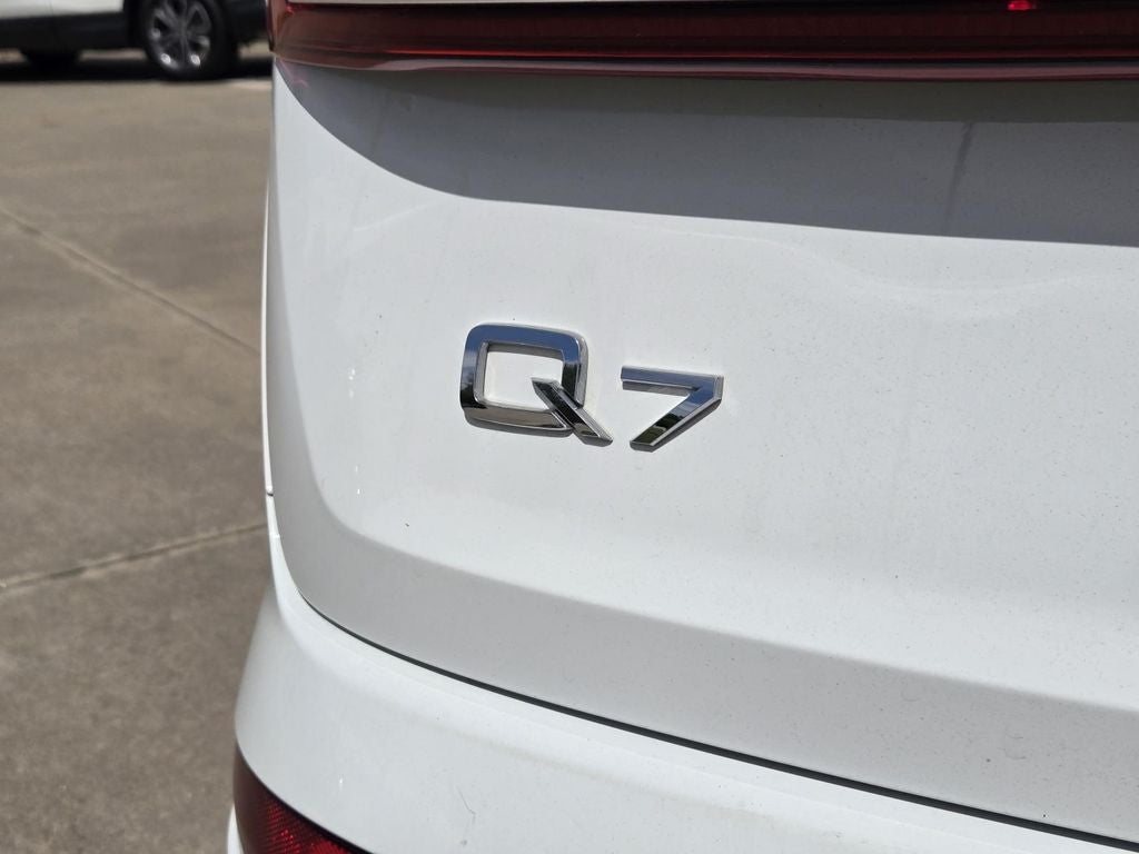 2024 Audi Q7 Premium Plus