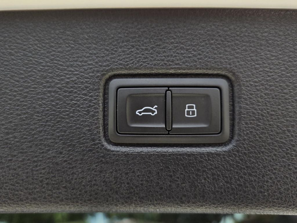 2024 Audi Q7 Premium Plus