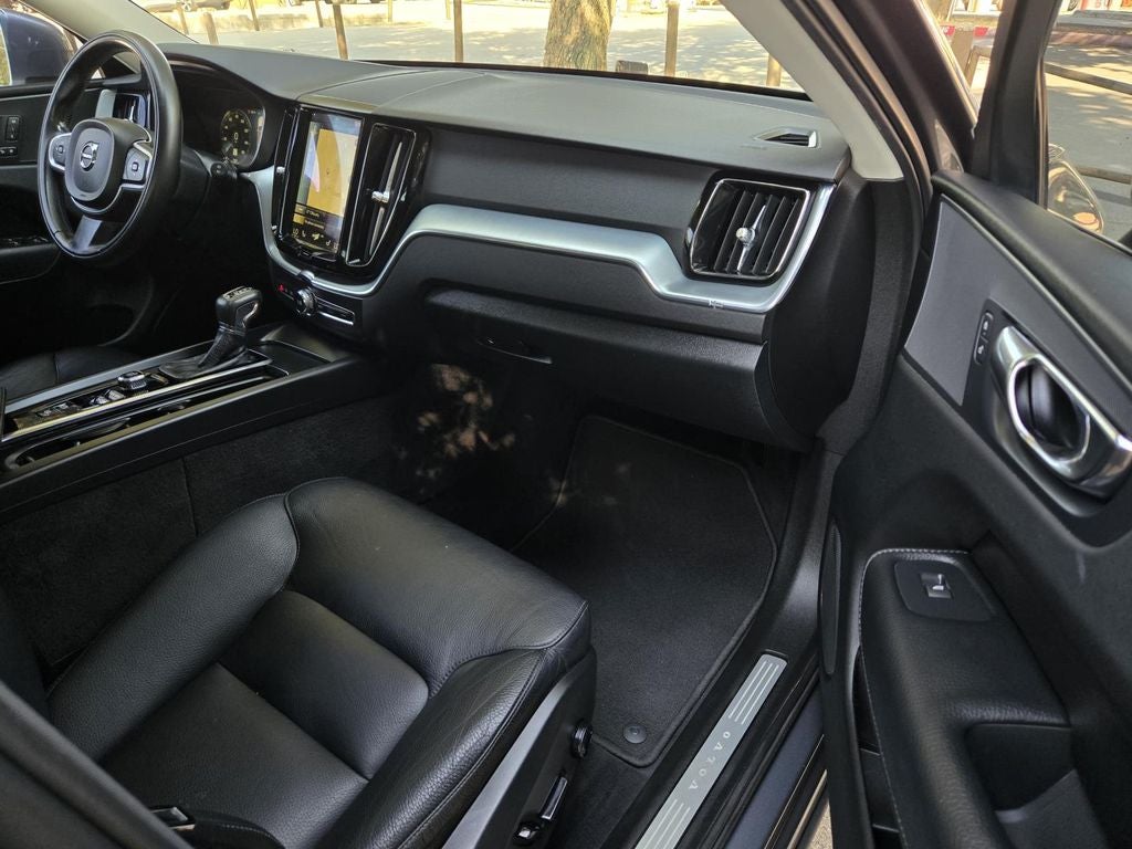 2018 Volvo XC60 Momentum