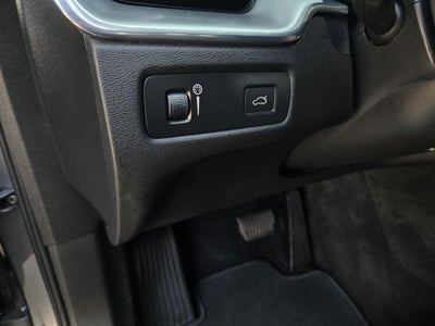 2018 Volvo XC60 Momentum