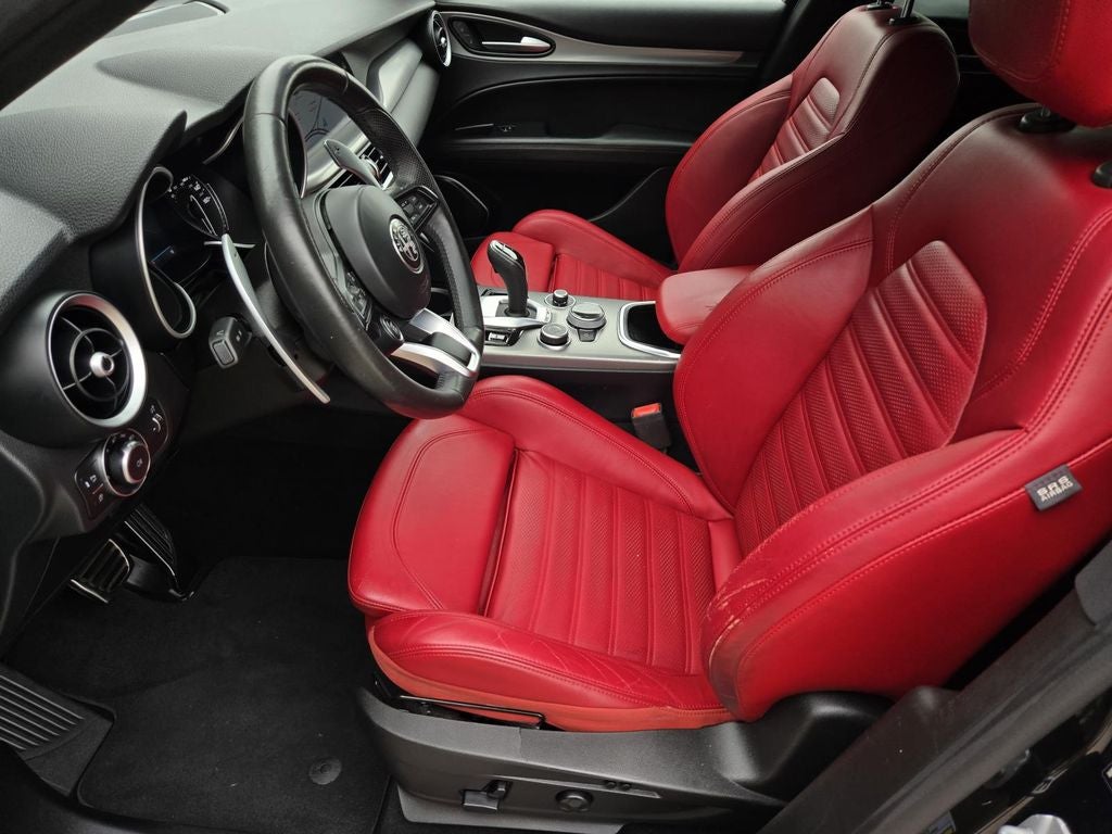 2022 Alfa Romeo Stelvio Veloce