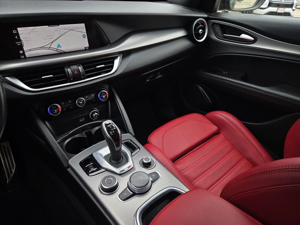 2022 Alfa Romeo Stelvio Veloce