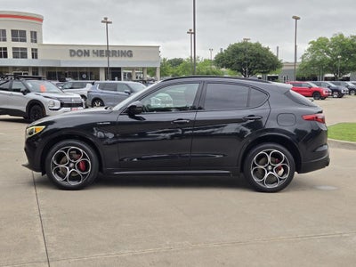 2022 Alfa Romeo Stelvio Veloce