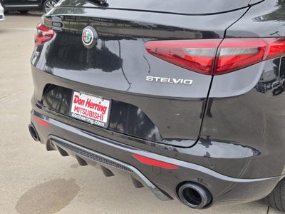 2022 Alfa Romeo Stelvio Veloce